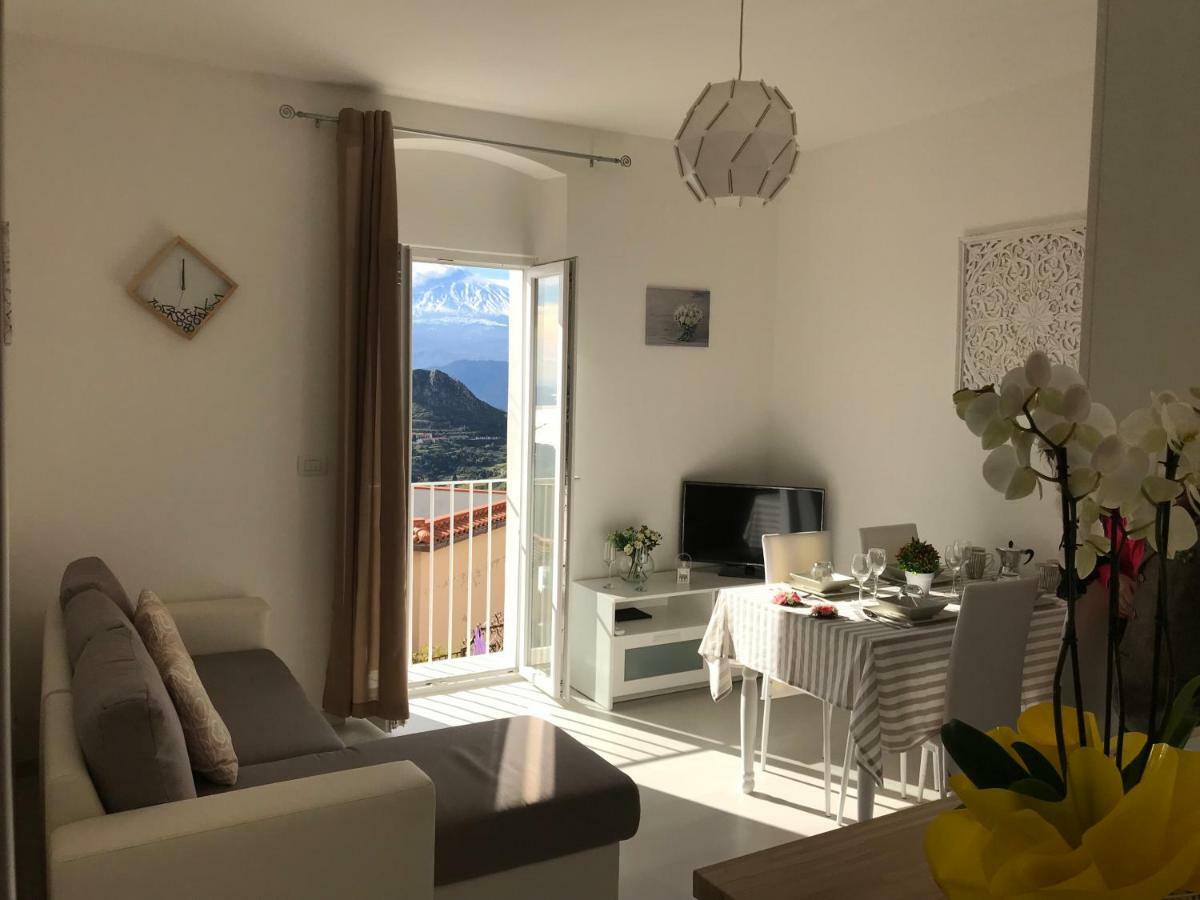 Appartement Giorgiada Luxury à Castelmola Extérieur photo
